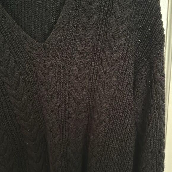 Collared Cable Knit Sweater - L - Picture 4 of 7